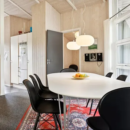 Semesterbostad Falka - 300m From The Sea By Interhome *