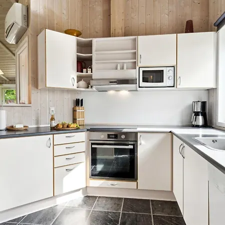 Falka - 300m From The Sea By Interhome Semesterbostad Børkop